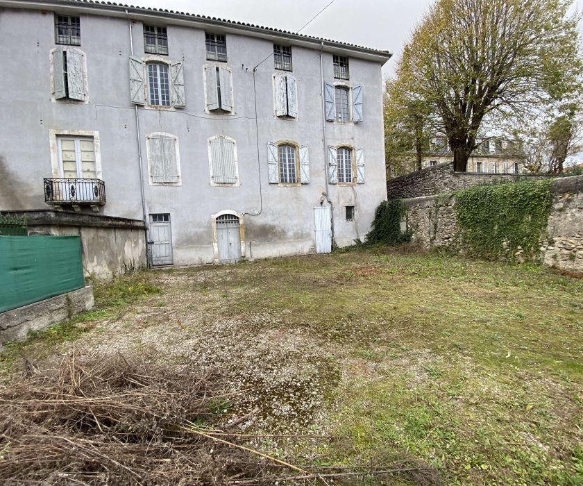 Immeuble avec parking - Centre de Saint-Gaudens